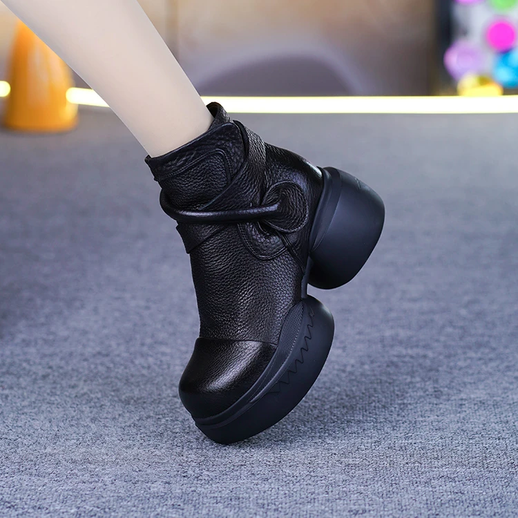 32-028真皮短靴头层牛皮圆头粗跟厚底增高休闲百搭魔术贴马丁靴