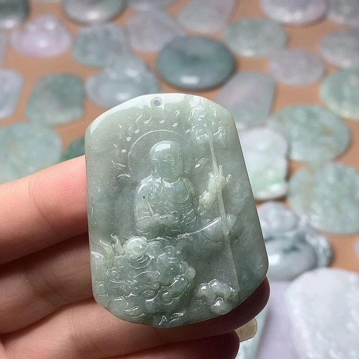 翡翠未镶嵌颈饰地藏王，石纹