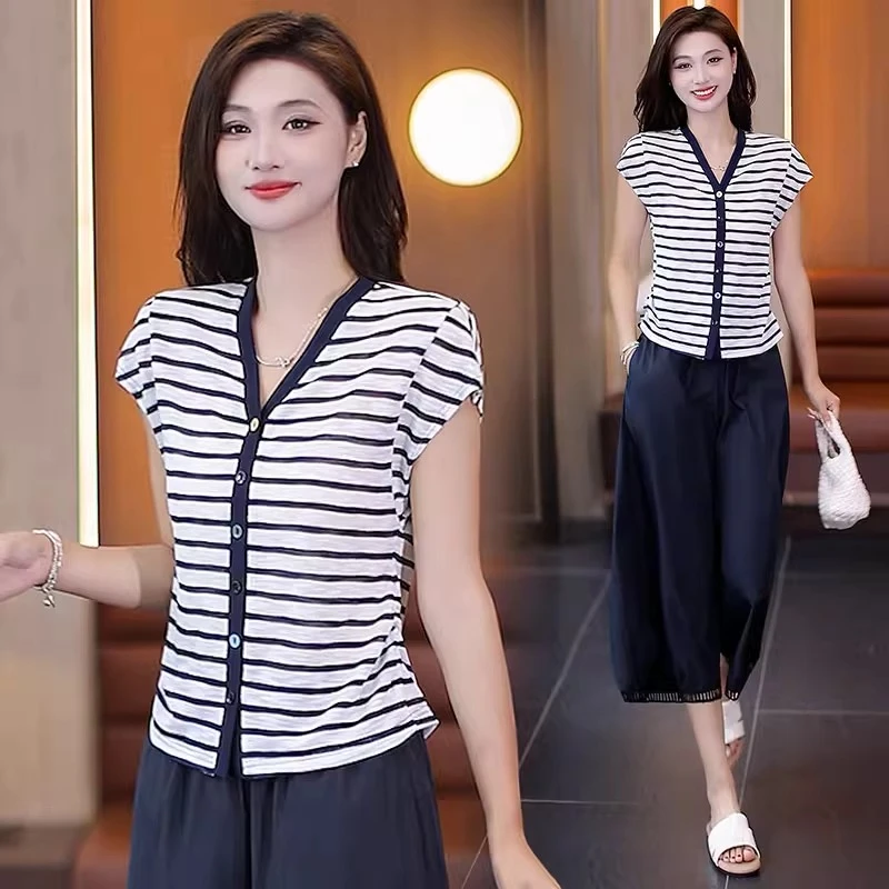 时尚套装女2025爆款韩版减龄显瘦条纹短袖上衣阔腿裤两件套潮洋气