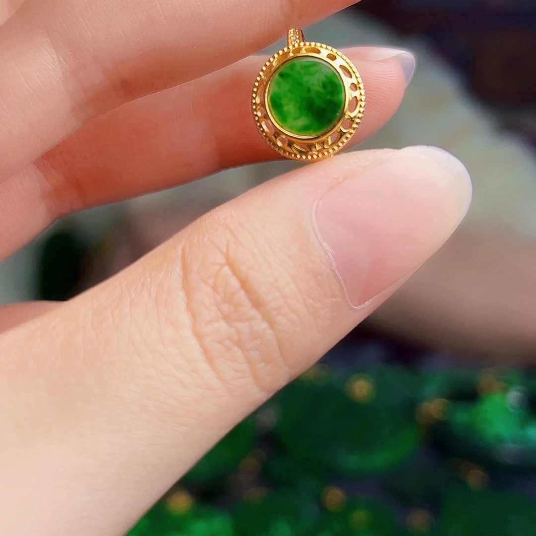 颈饰银S925镶嵌翡翠多样性