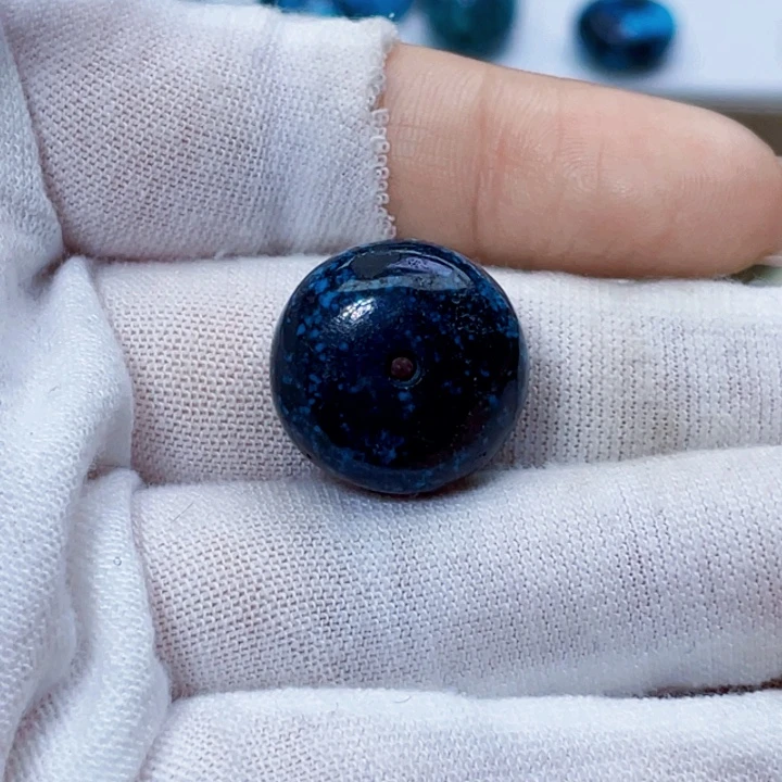 绿松石未镶嵌饰品