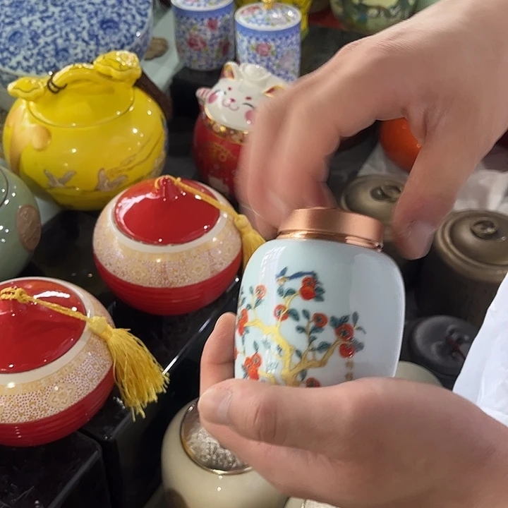 摆件陶瓷茶叶罐密封罐家用摆件