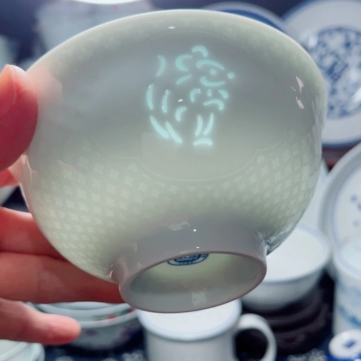 青花玲珑5寸饭碗生肖。鼠