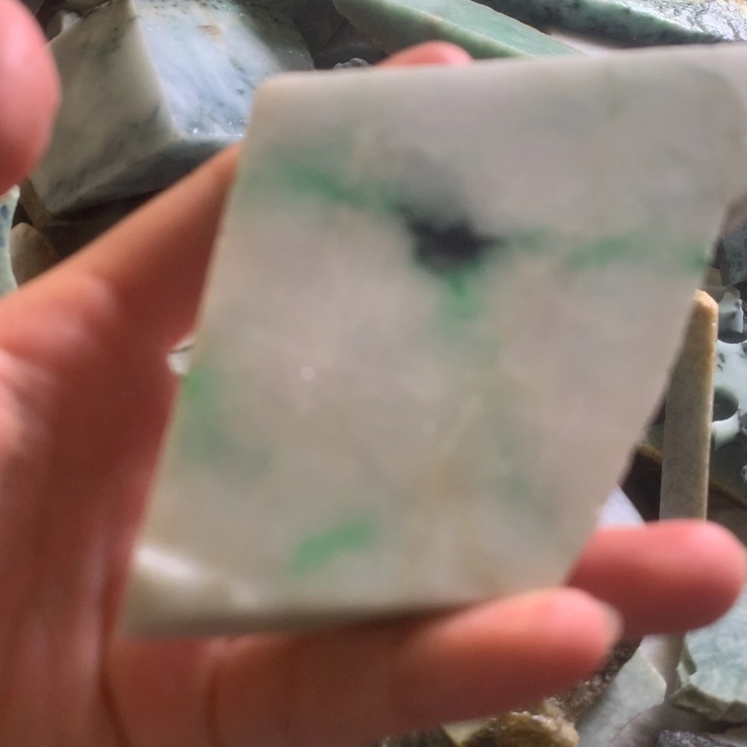翡翠颈饰未镶嵌缅甸翡翠
