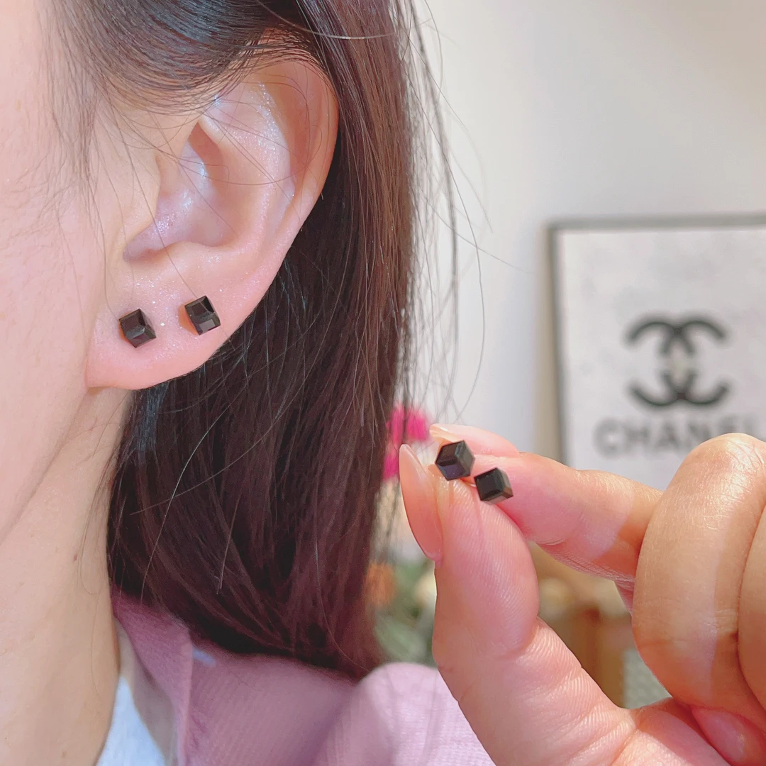 黑色立体方形耳钉小众精致ins百搭高级感耳环-570