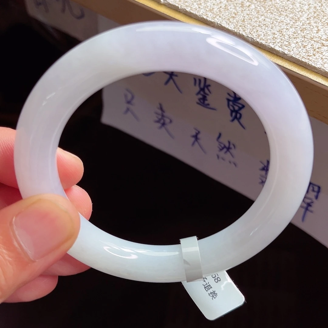 翡翠手镯未镶嵌手镯
