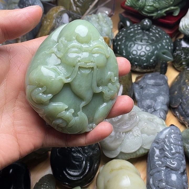 漫****和田玉未镶嵌挂件