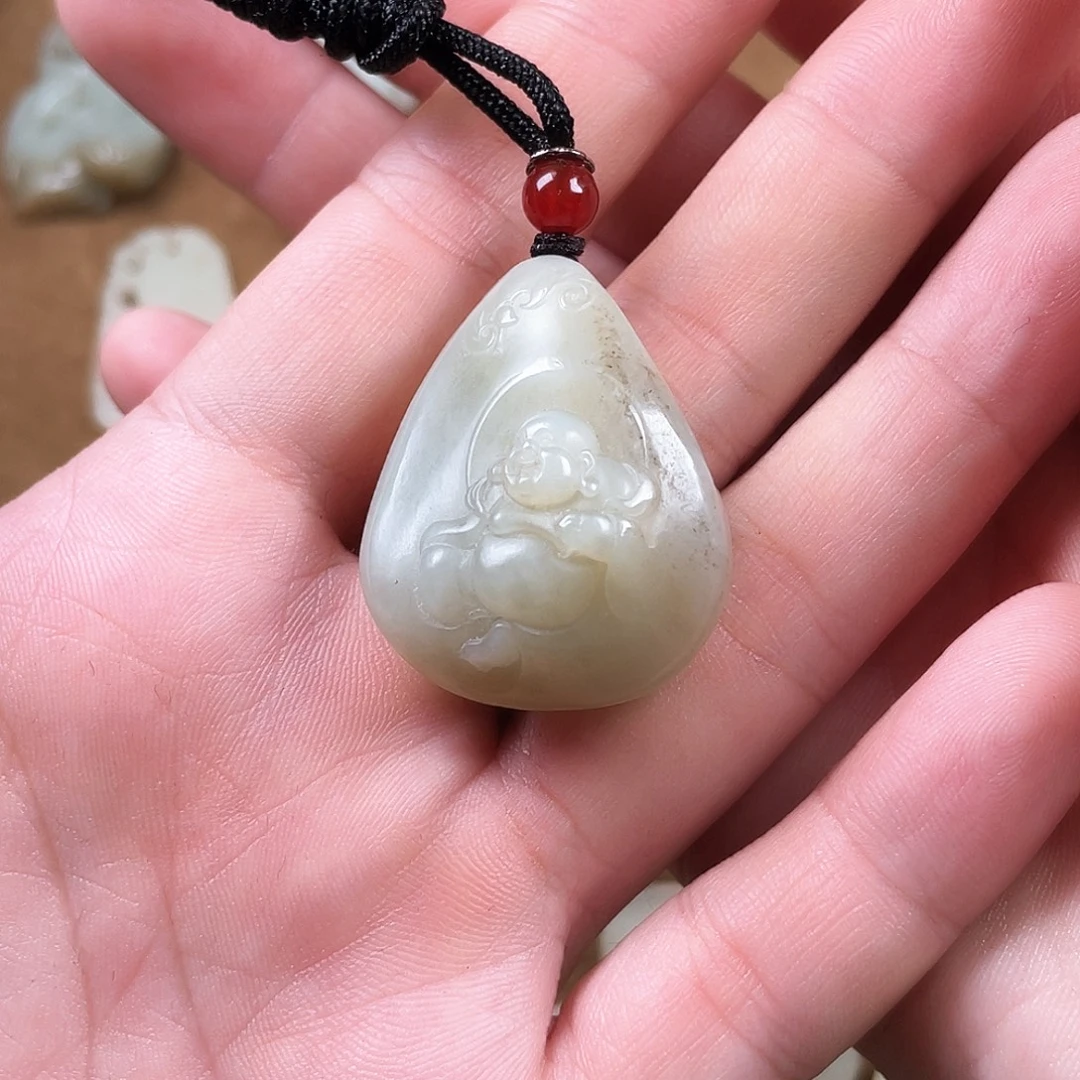 和田玉（糖玉）未镶嵌颈饰