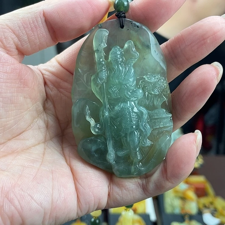 未镶嵌蛇纹石玉颈饰