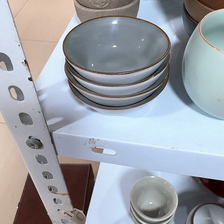 主人杯一个，瓷。。品茗瓷