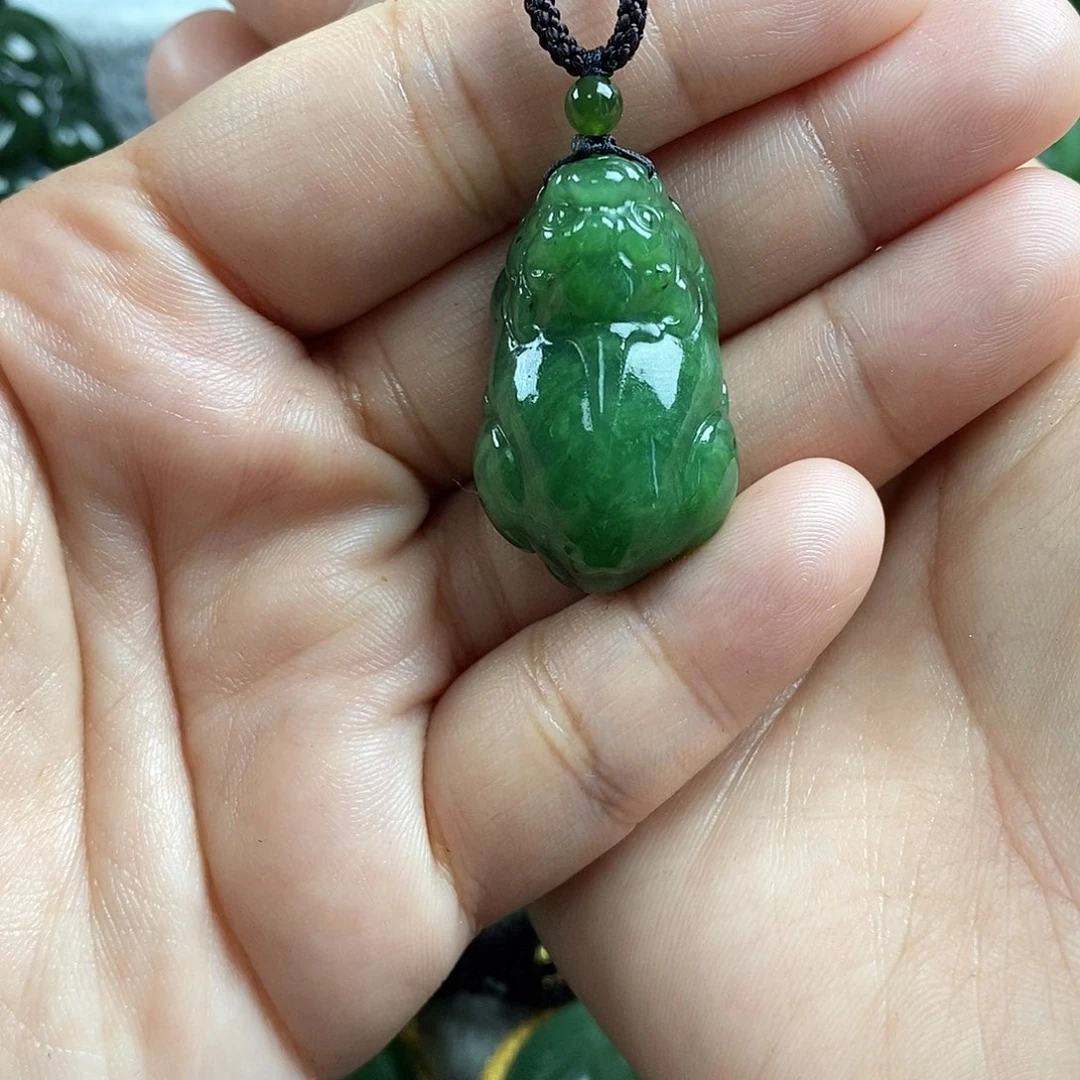 和田玉（碧玉）未镶嵌颈饰