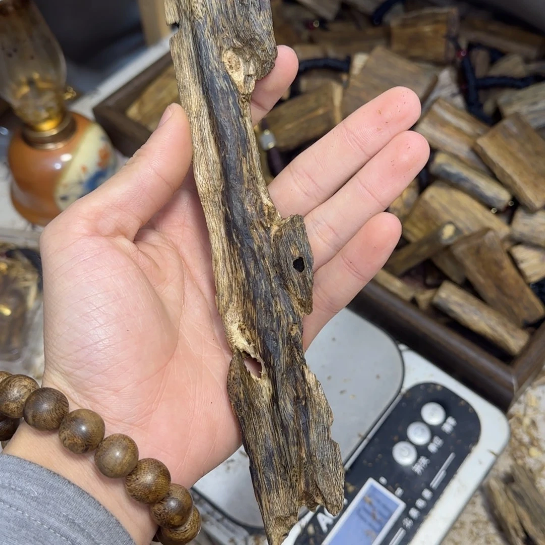 沉香沉香碎屑张勺子