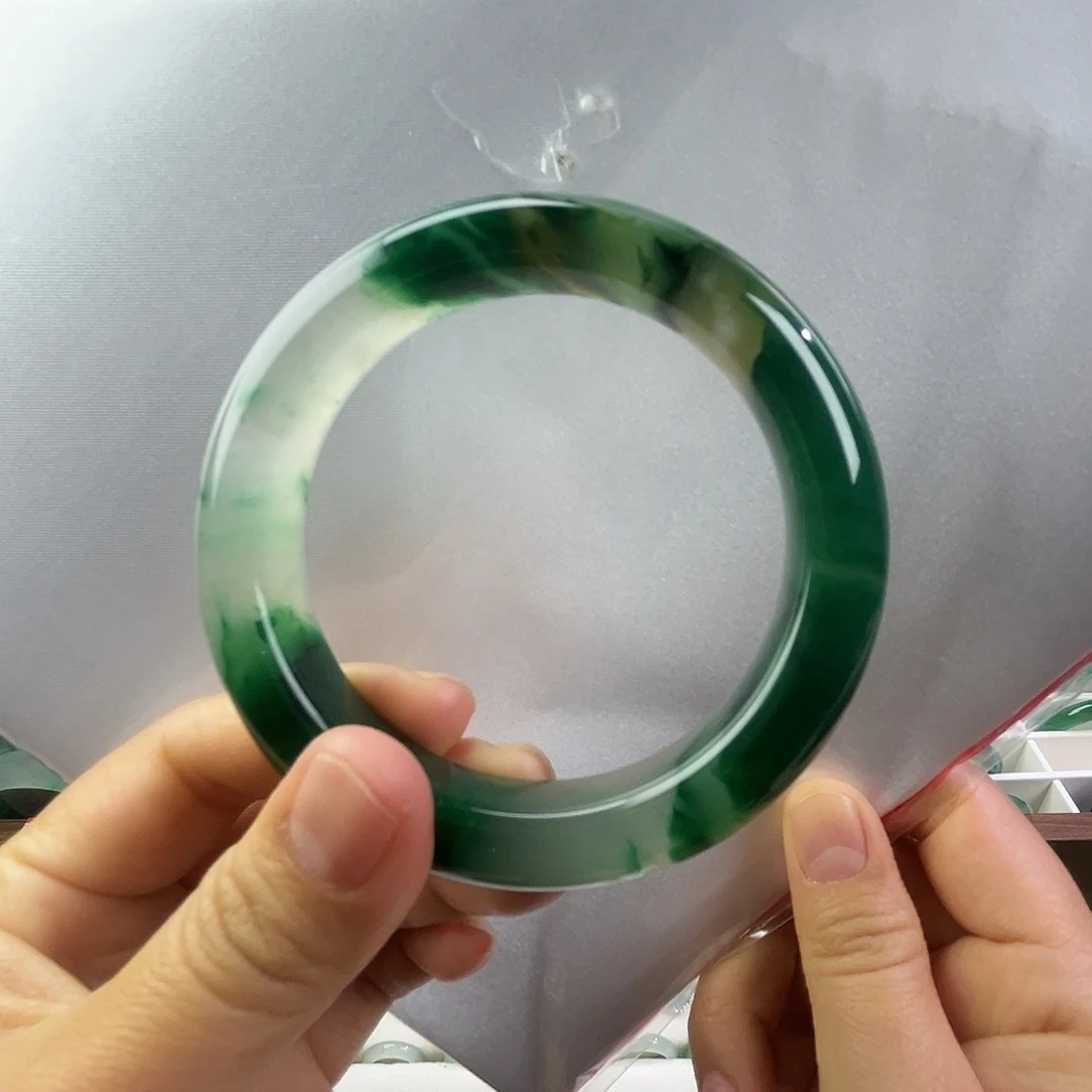 石英质玉未镶嵌手镯57