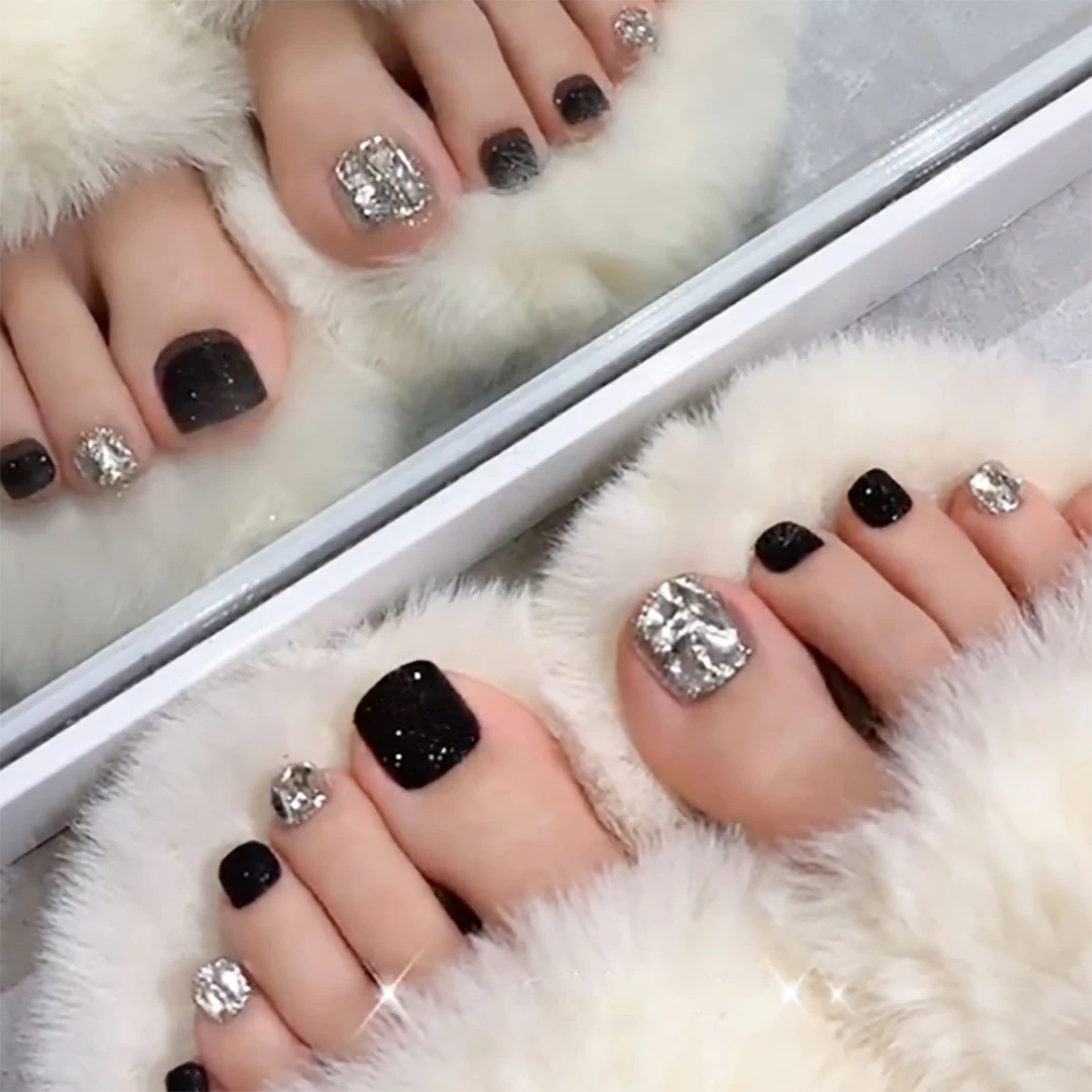 【暗曜星芒】14片黑色闪粉镶钻手工脚趾甲镀晶封层穿戴甲贴片