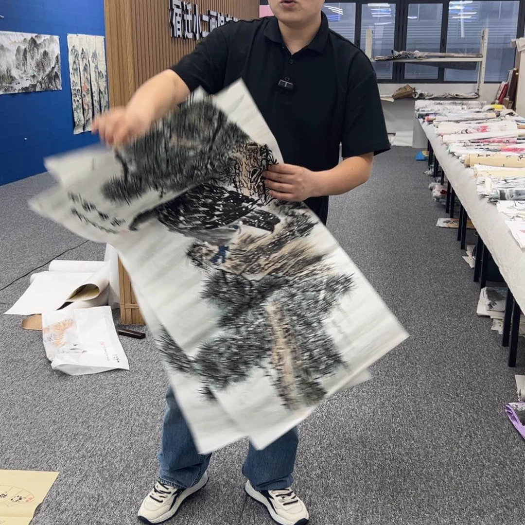 国画纯手动操作方式是通过