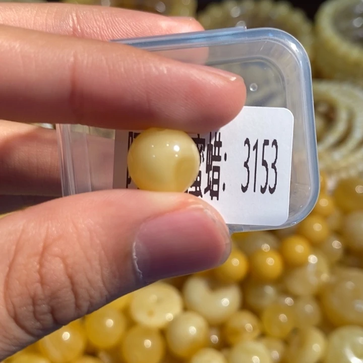 琥珀未镶嵌珠宝奇石3153