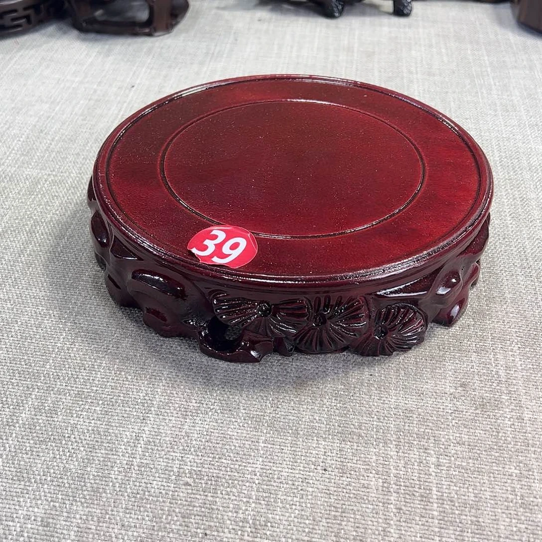 红木底座精雕工艺品