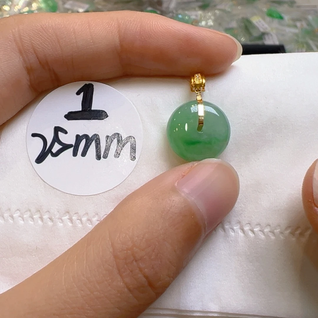 吊坠(不含链)18K金镶嵌翡翠