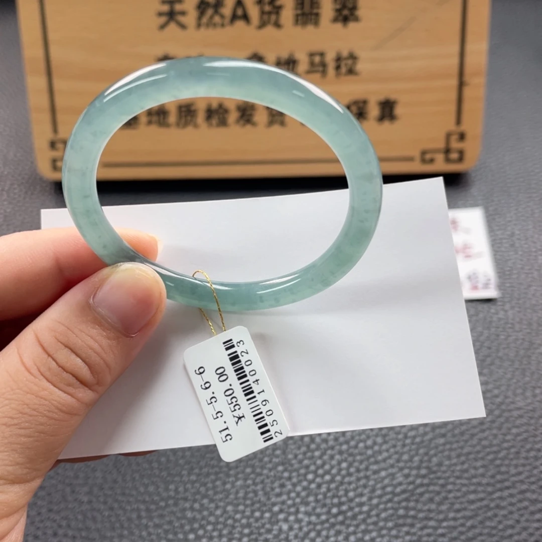 【闪购商品】未镶嵌手镯翡翠锅*肉手镯
