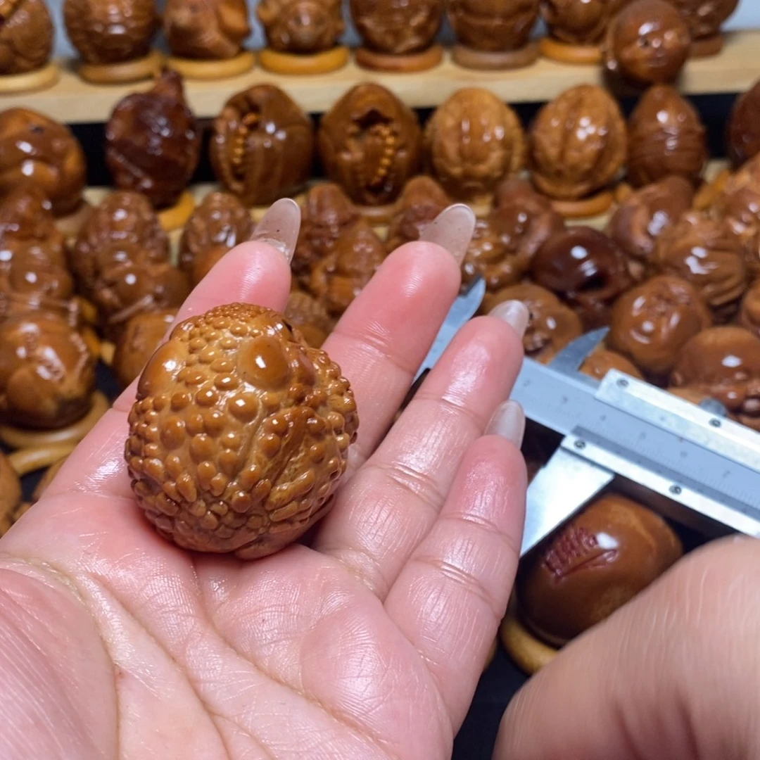 【闪购商品】橄榄核把件刘*纯手工金蟾