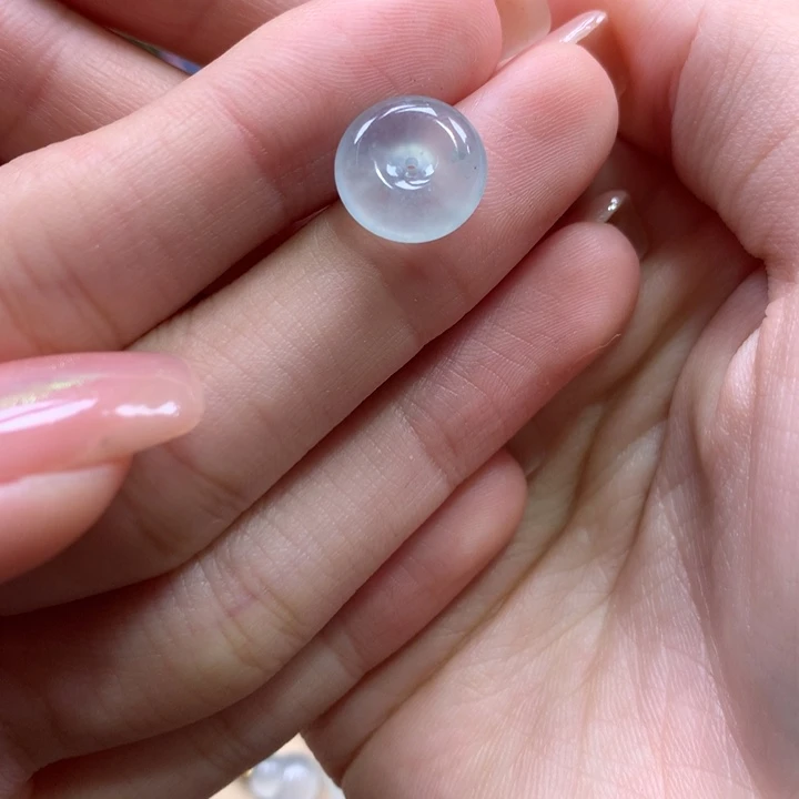 翡翠未镶嵌颈饰扣子