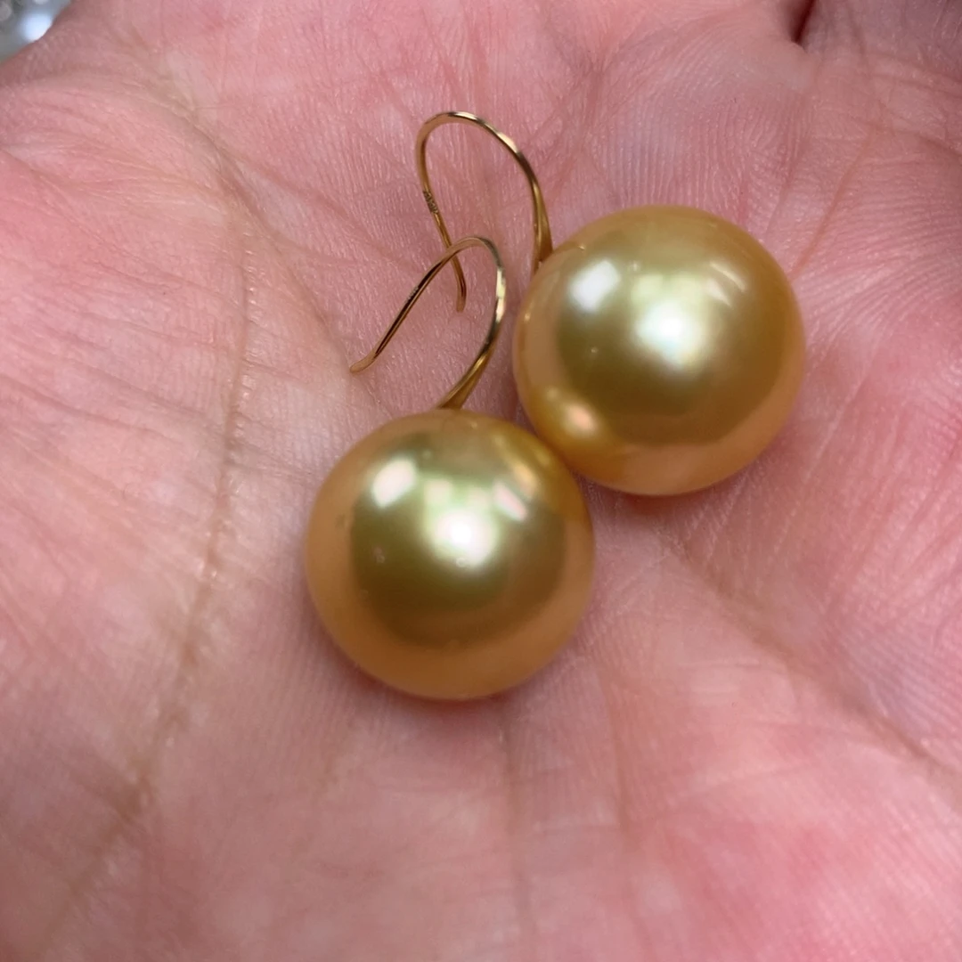 海水珍珠耳饰18K金镶嵌