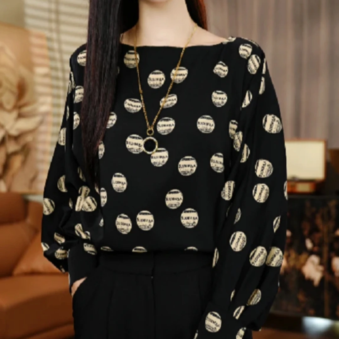 新款初秋长袖女圆领高端显瘦显白百搭时尚上衣830