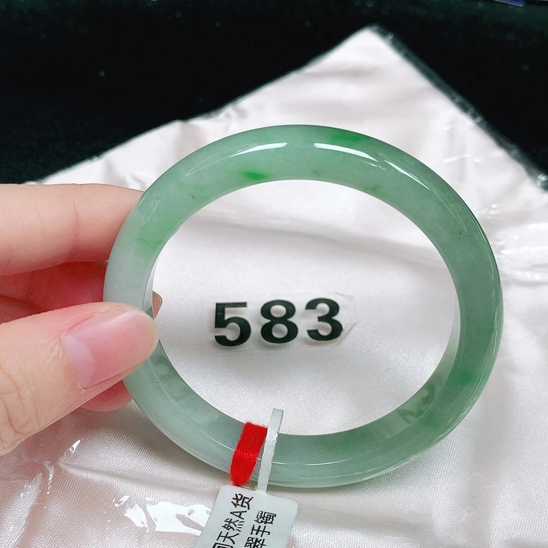 翡翠未镶嵌手镯翡翠手镯未镶嵌