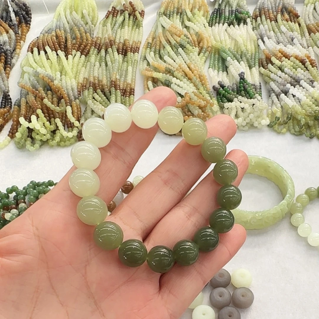 和田玉未镶嵌手串