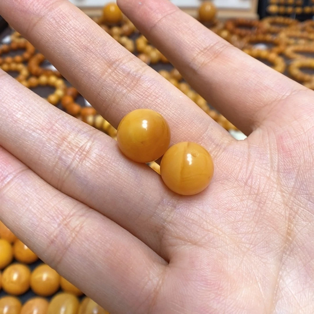 蜜蜡裸石未镶嵌亮*晶配饰