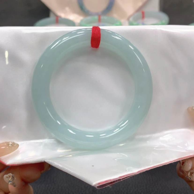 【闪购商品】翡翠手镯未镶嵌翡翠