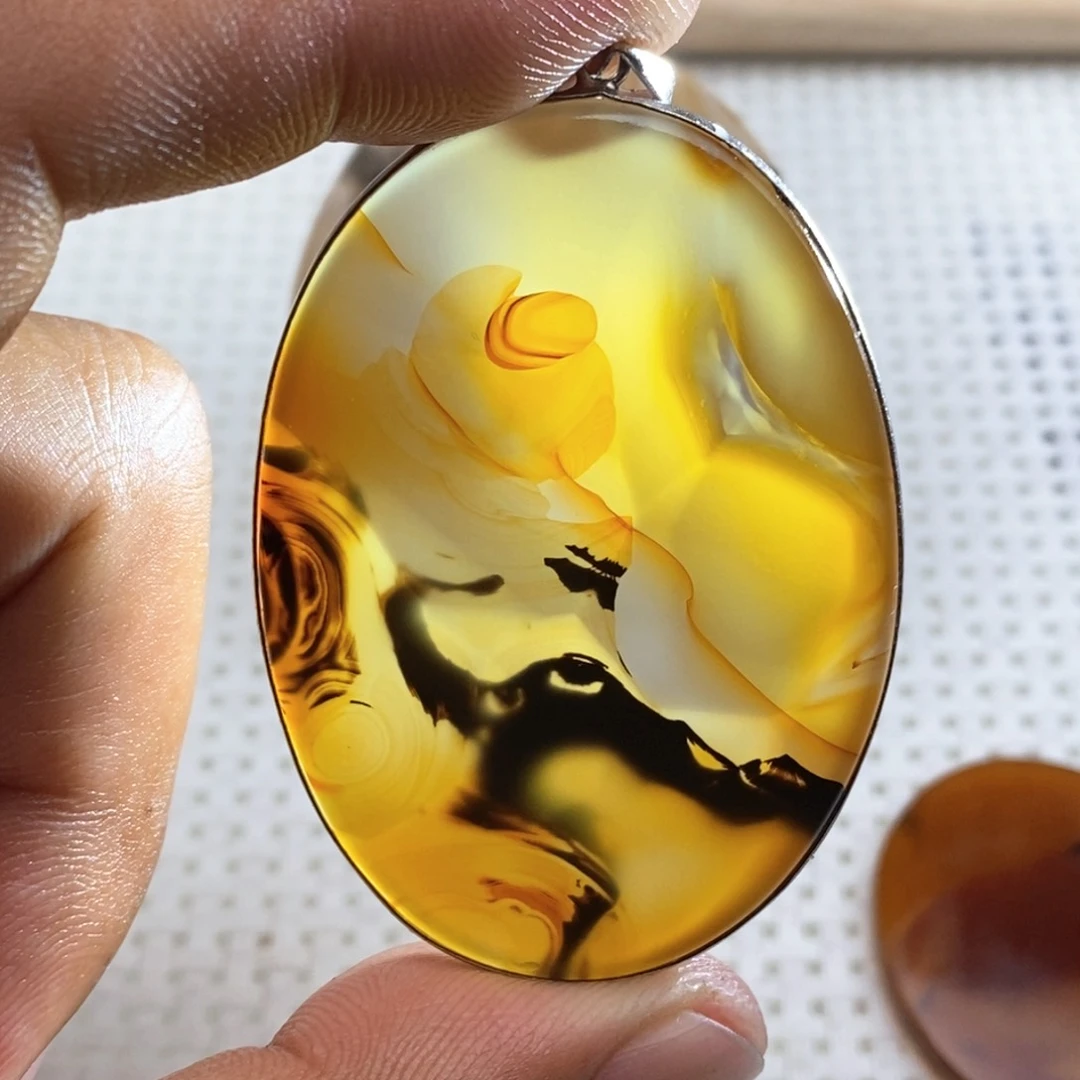 玛瑙/玉髓颈饰未镶嵌