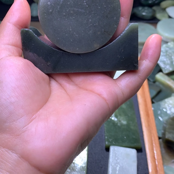 迎****未镶嵌和田玉（糖玉）珠宝半成品