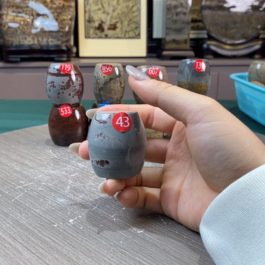 石材广西国画石草花石