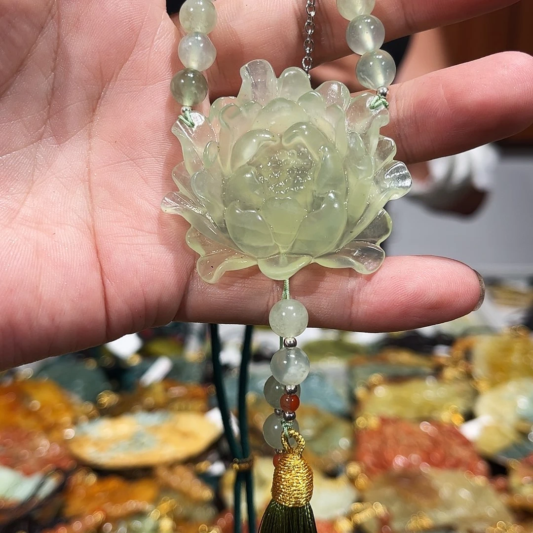 岫玉未镶嵌毛衣链