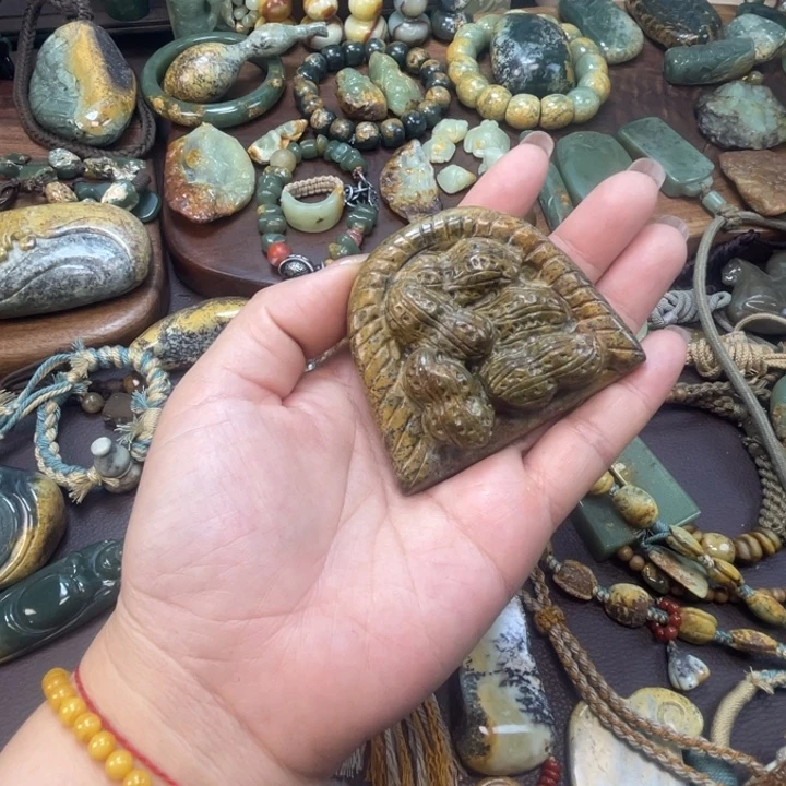 岫岩河磨玉（透闪石质玉）未镶嵌珠宝半成品