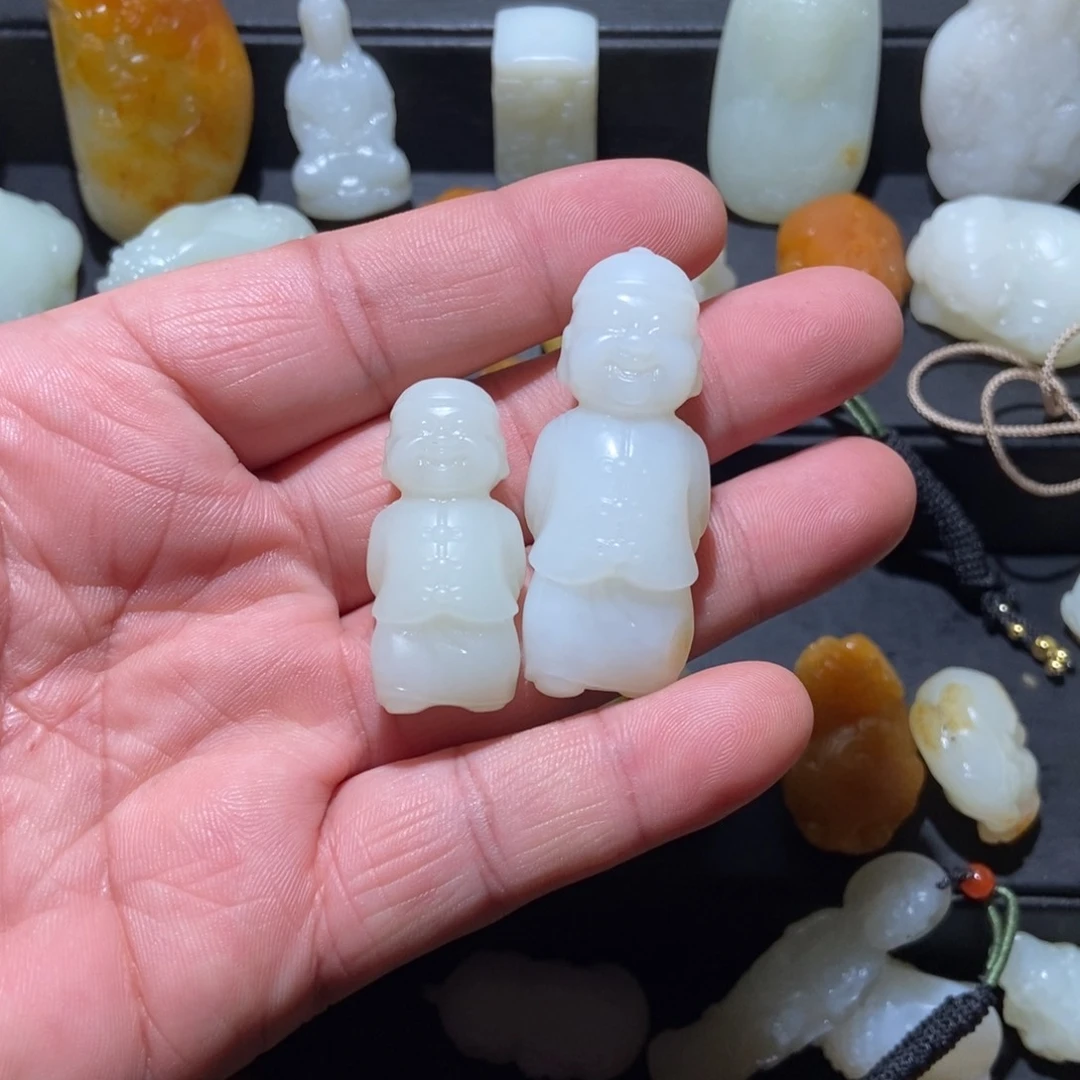 和田玉未镶嵌颈饰辉**生