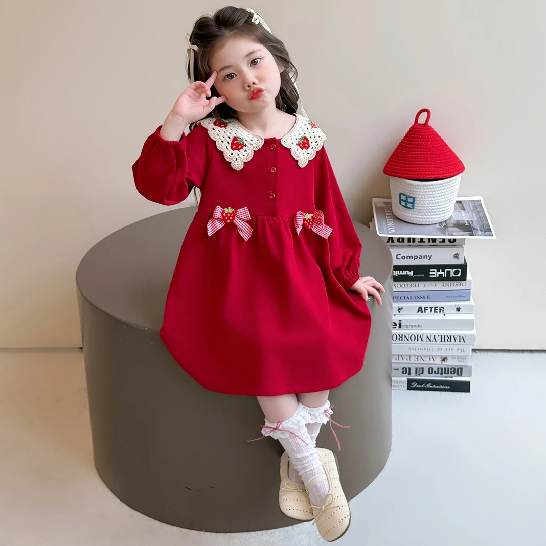 女童草莓娃娃领连衣裙秋季新款洋气时髦女宝宝韩系甜美公主连衣裙