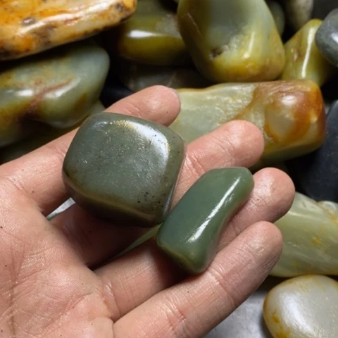 未镶嵌和田玉（糖玉）挂件调***O