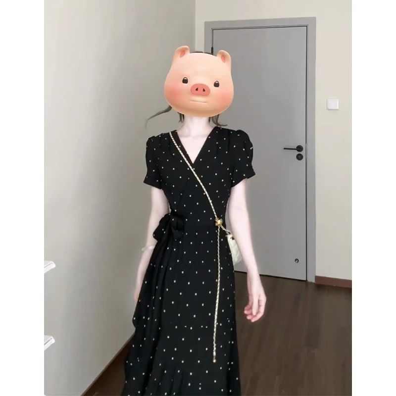 连衣裙女2025夏季新款法式设计感V领收腰显瘦中长款绑带波点裙子