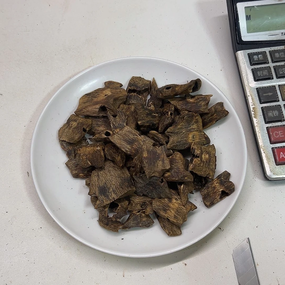 沉香碎屑沉香富*陆河127克