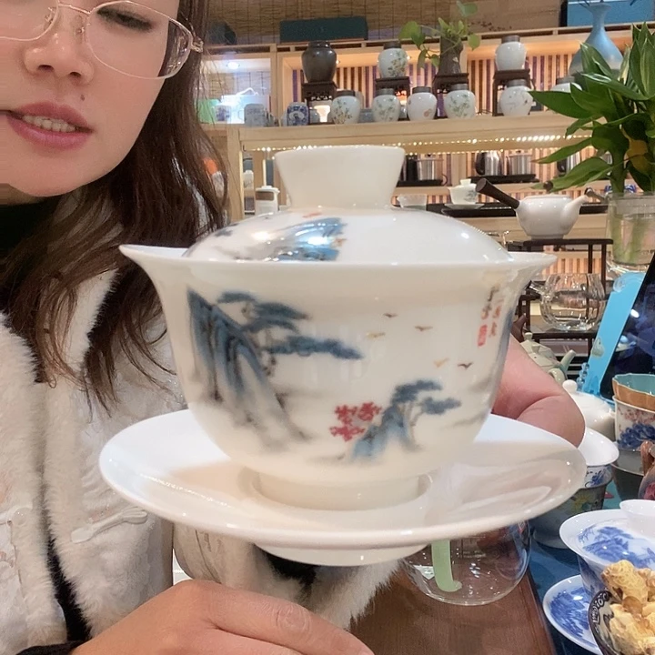 羊脂白玉悬停盖碗