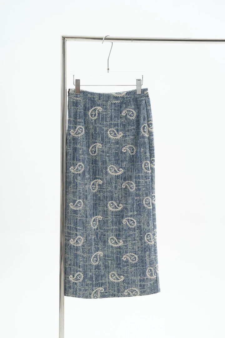 HTT小众设计感原创百搭休闲时尚刺绣半身裙5129086