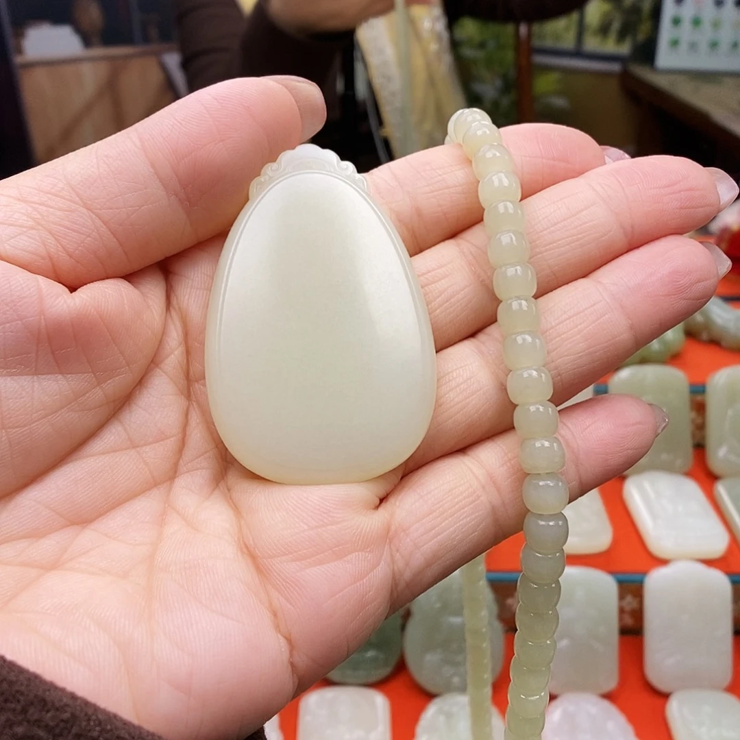 颈饰未镶嵌和田玉用****4