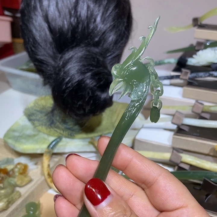 蛇纹石玉发饰未镶嵌小****