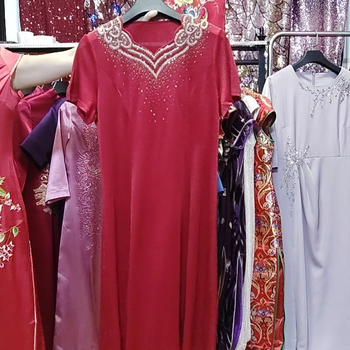 红色v领重工中长连衣裙5xl140-155斤内