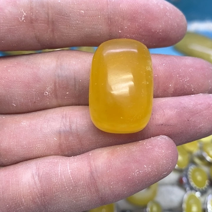 蜜蜡裸石未镶嵌吊坠