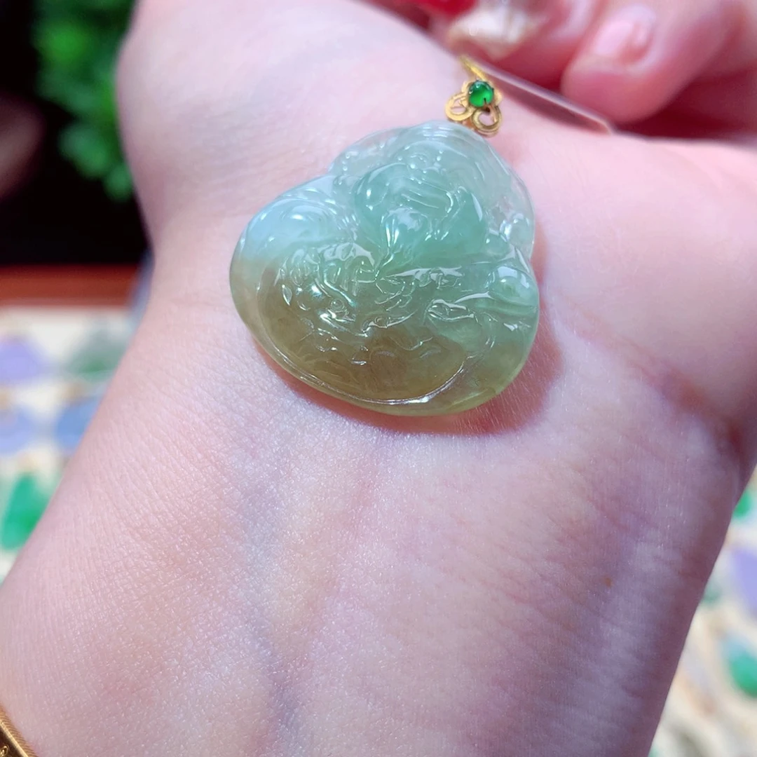 翡翠吊坠(不含链)18K金镶嵌