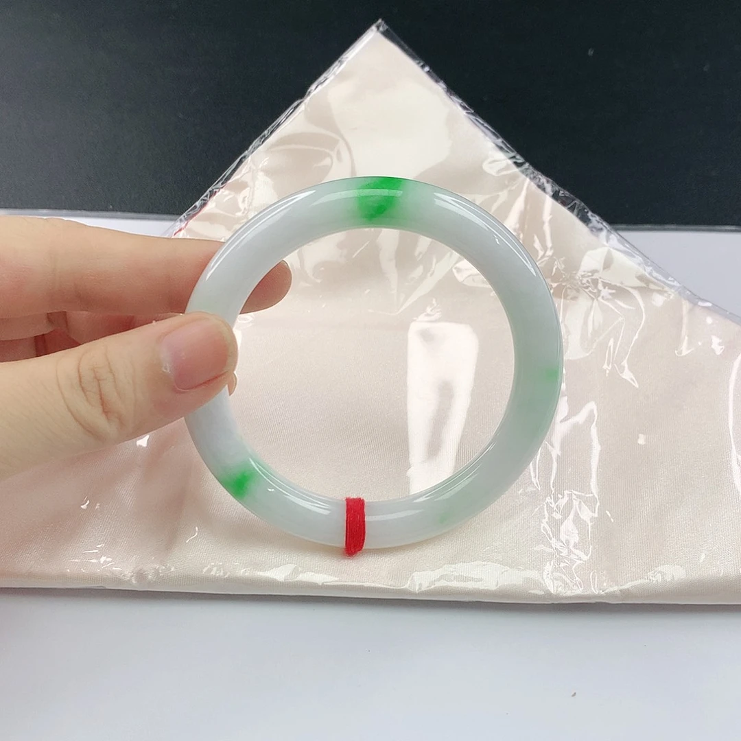 翡翠手镯未镶嵌翡翠541