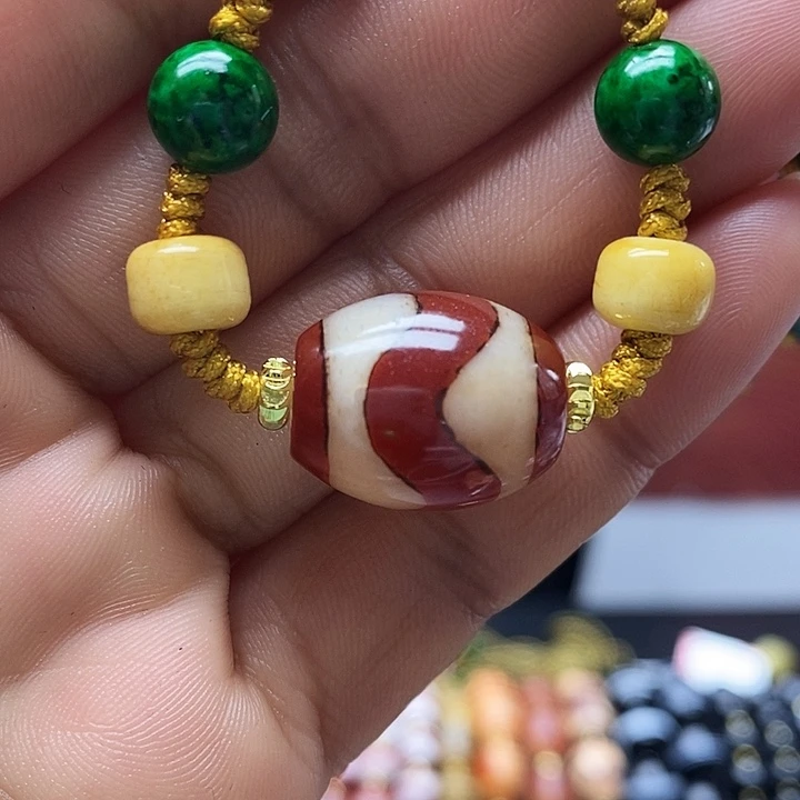玛瑙/玉髓合金颈饰